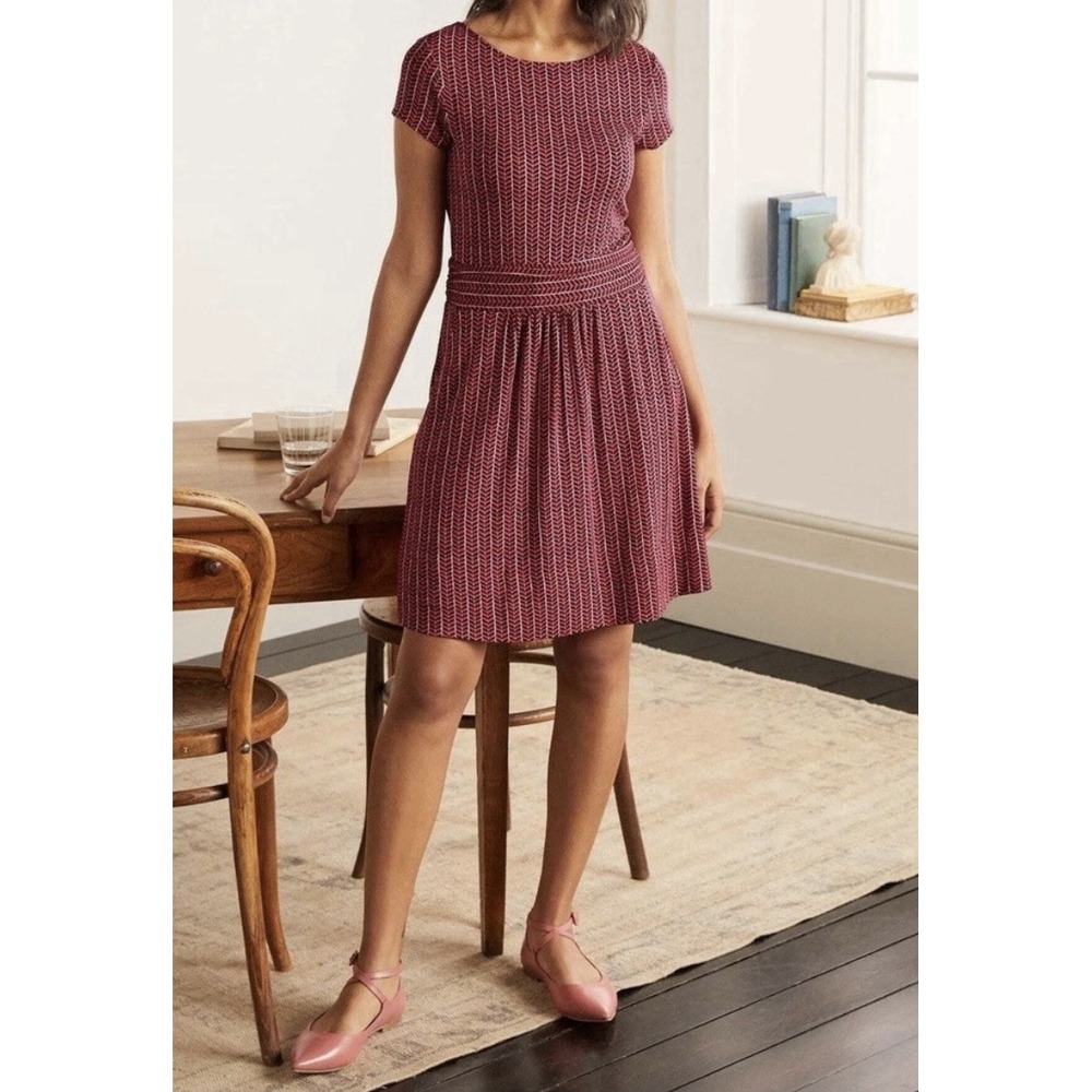 Boden Amelie Dress Sz 2P Chevron Geometric Jersey Knit Preppy Momcore